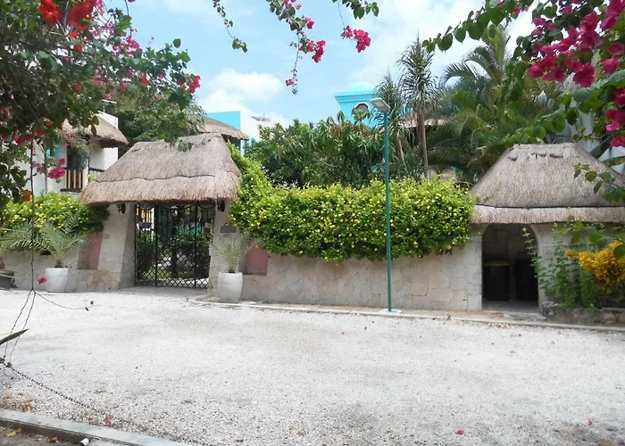 Casa Gatos Apartahotel